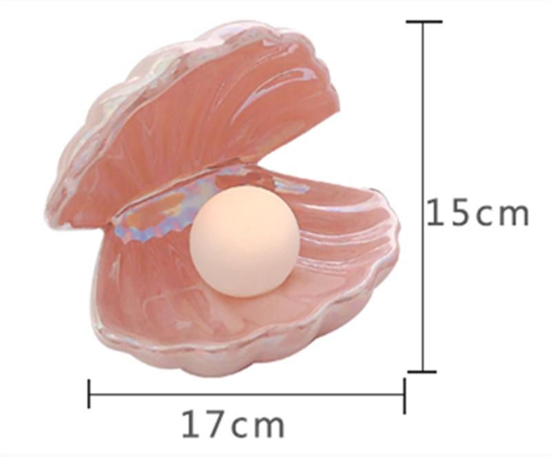 Sirenita - Pearl &amp; Shell Desk Lamp