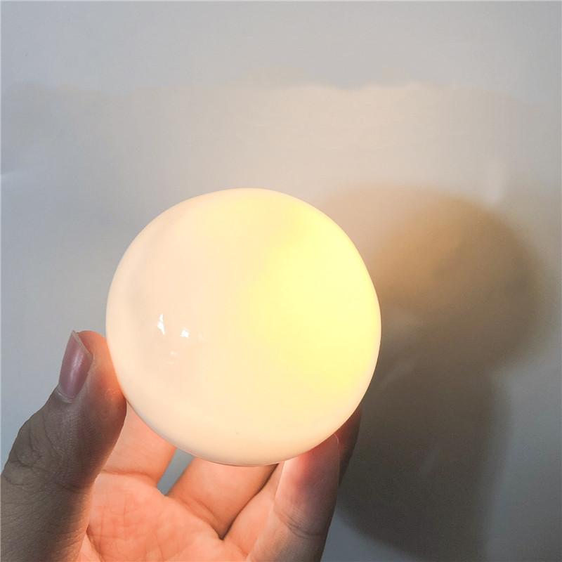 Sirenita - Pearl &amp; Shell Desk Lamp