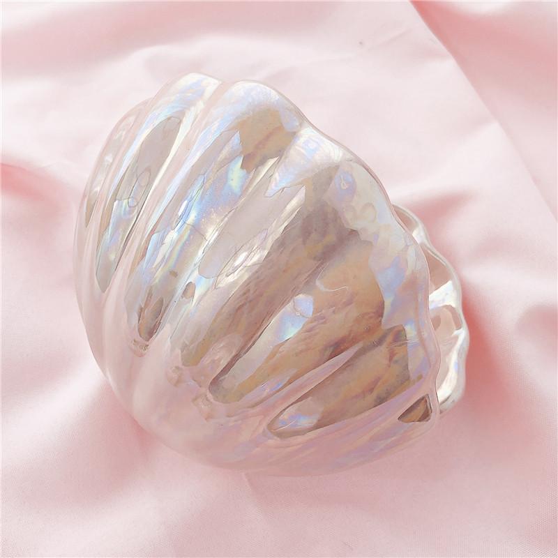 Sirenita - Pearl &amp; Shell Desk Lamp